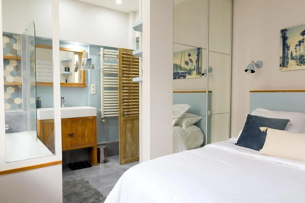 Apartment Appartement Spacieux Pour 6 - Passy, Paris France
