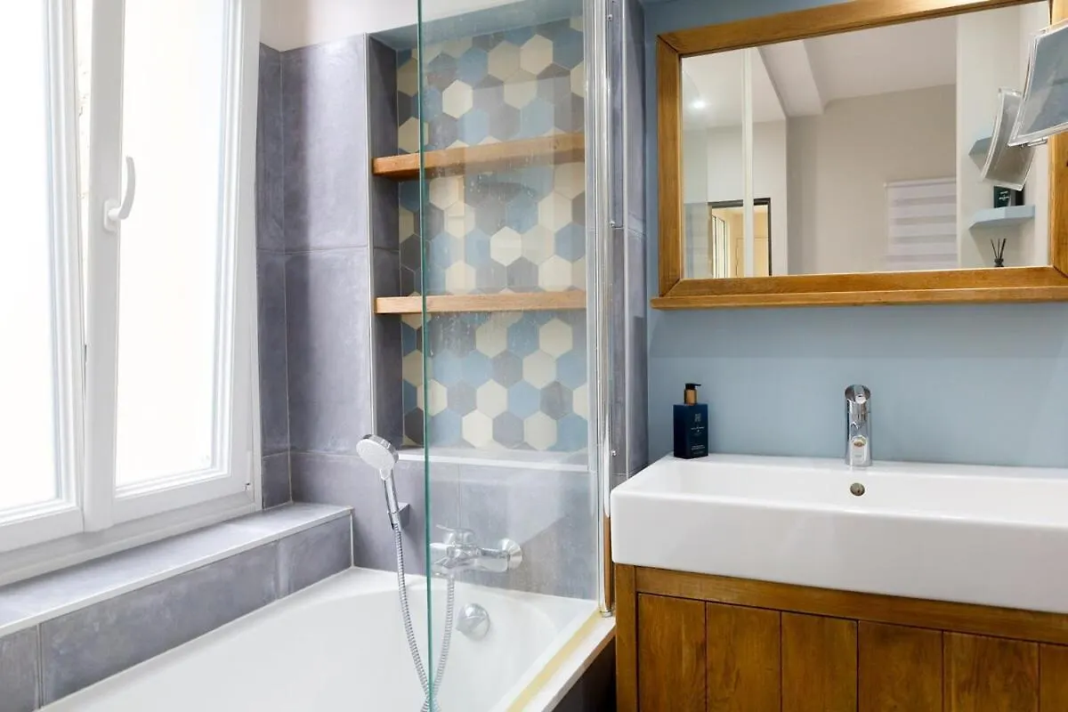 Appartement Spacieux Pour 6 - Passy, Paris