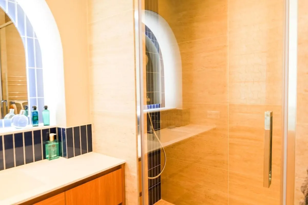 Appartement Spacieux Pour 6 - Passy, Paris France